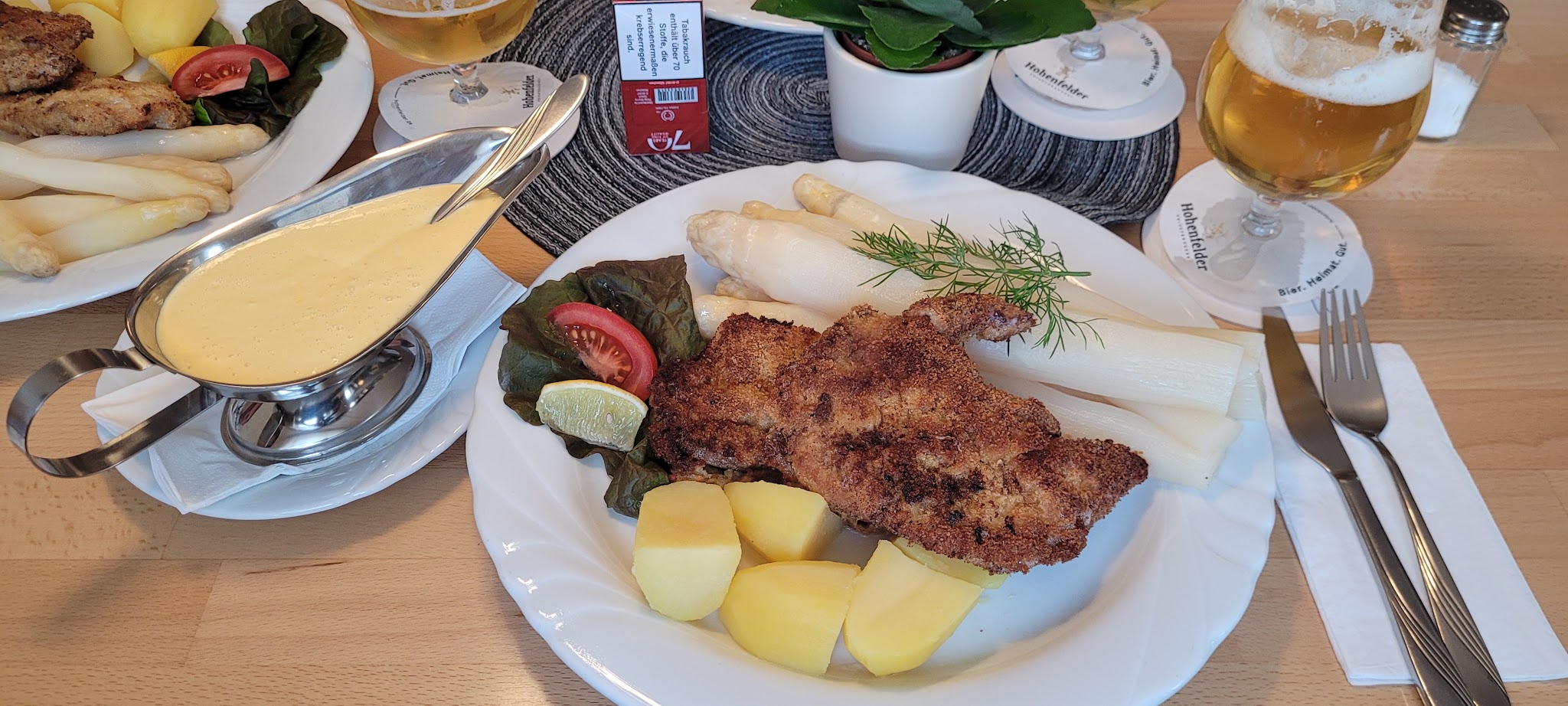 Schweineschnitzel Rahm-Spargel